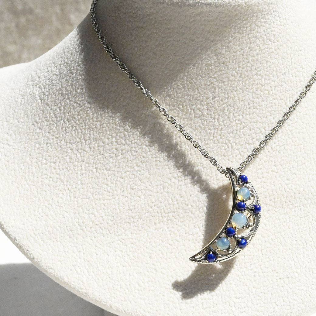 サファイアとロッククリスタルダブレットのチャーム サファイアとロッククリスタルダブレットのチャーム