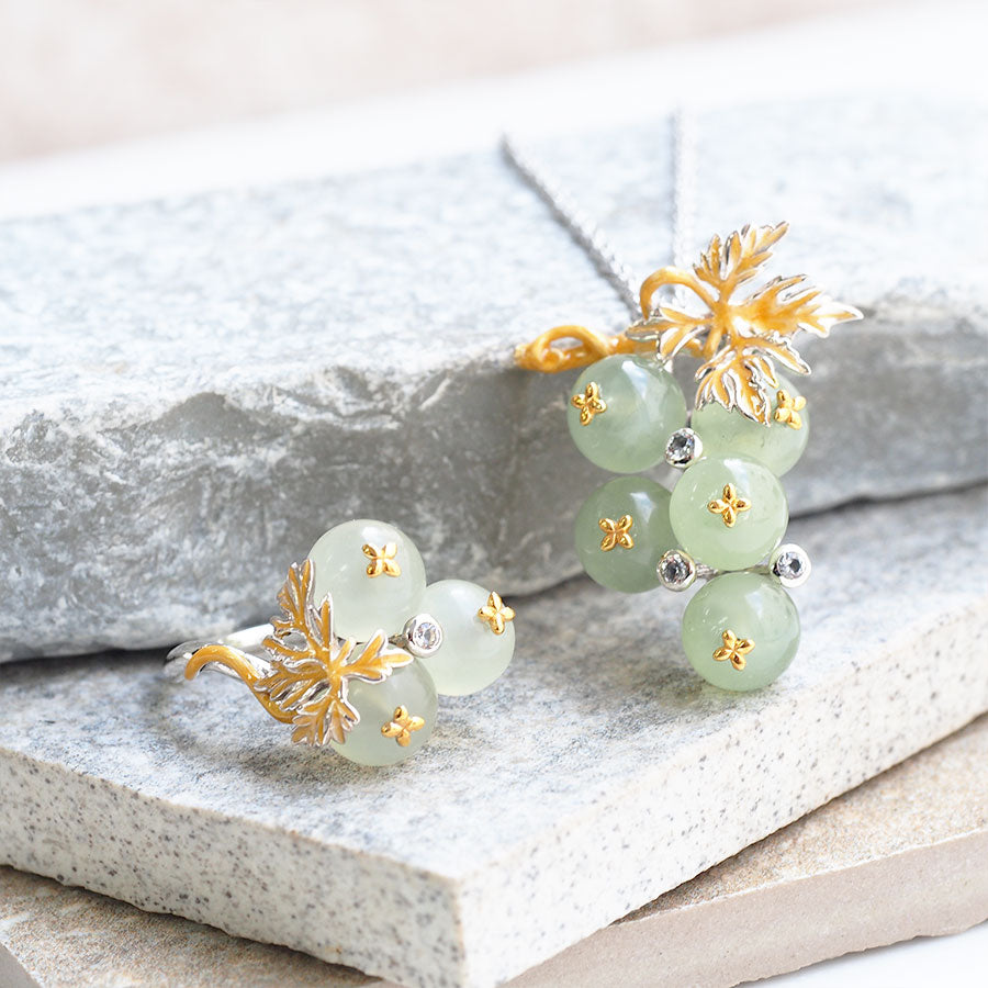 未使用品 碌山 葡萄 サーペンティン ホワイトトパーズ シルバー ブローチ 未使用品 碌山 葡萄 サーペンティン ホワイトトパーズ シルバー